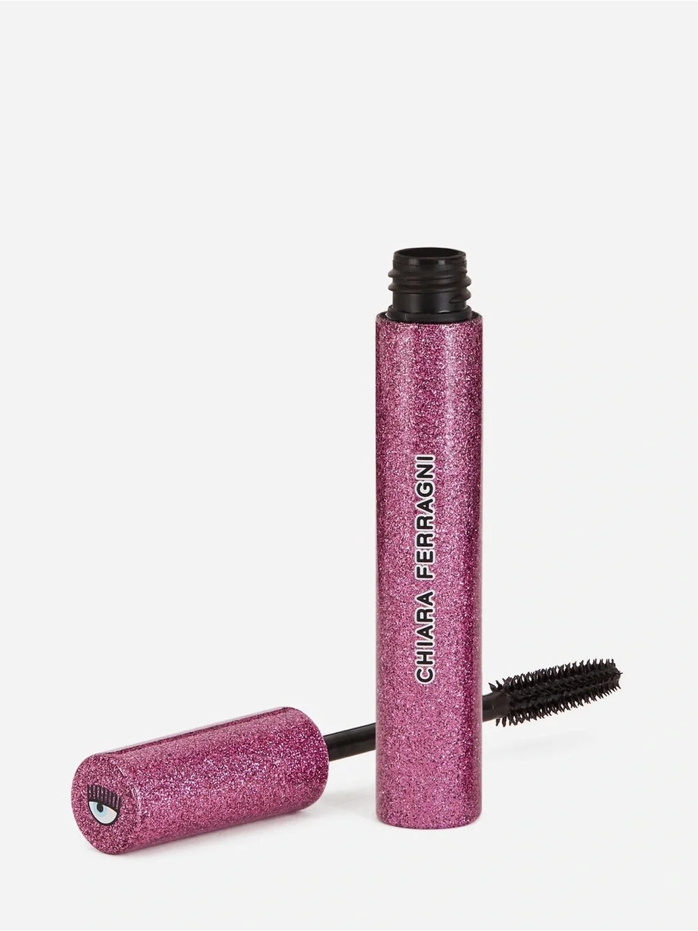 Chiara Ferragni Mascara - UNPOSTED 01